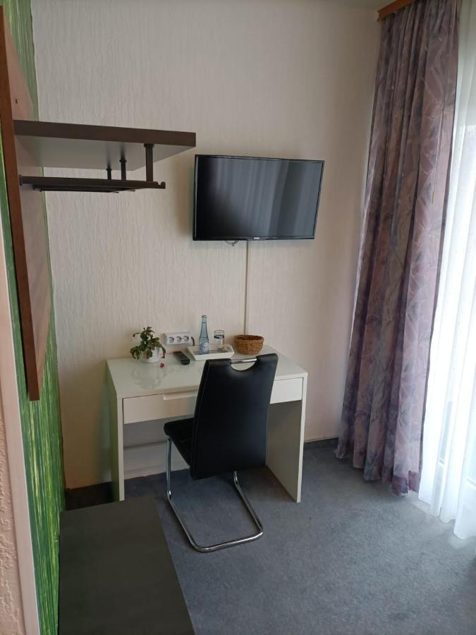 Hotel-Restaurant Babylon Dierdorf Bagian luar foto